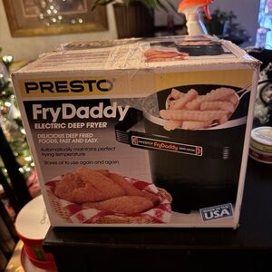 Presto FryDaddy Electric Deep Fryer with cord